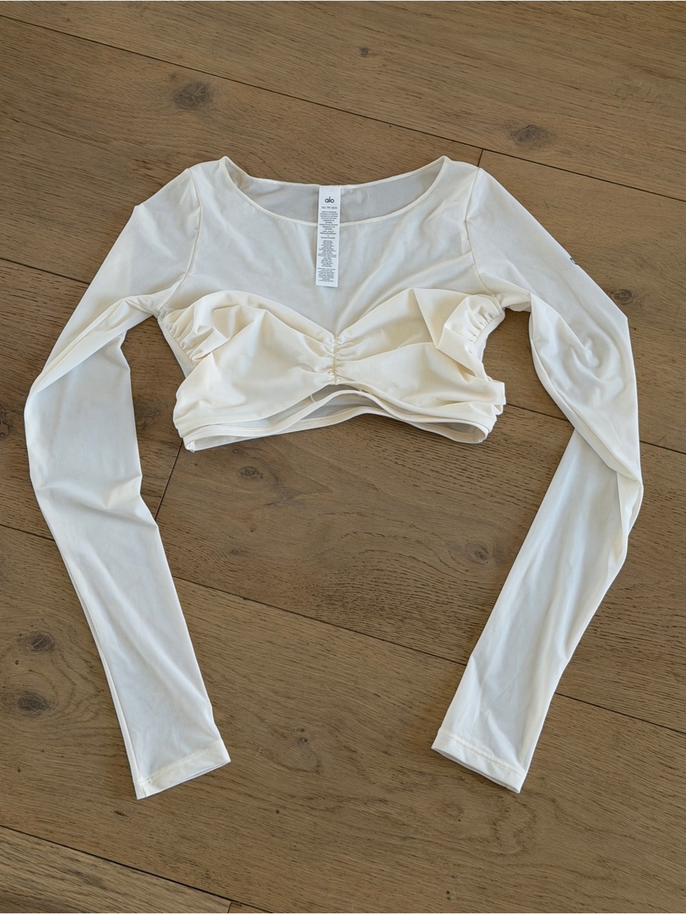 Alo Yoga Cream Long Sleeve Ruched Crop Top